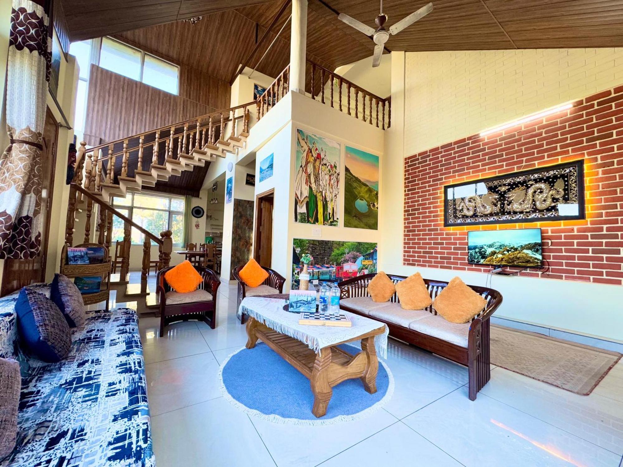 The Auriga 3Bhk Fully Entair Villa With Bonfire In Kasauli I Pvt Stay I Open Air Terrace I Kitchen Livingroom I Lawn Bonfire I Gaming Zone Экстерьер фото