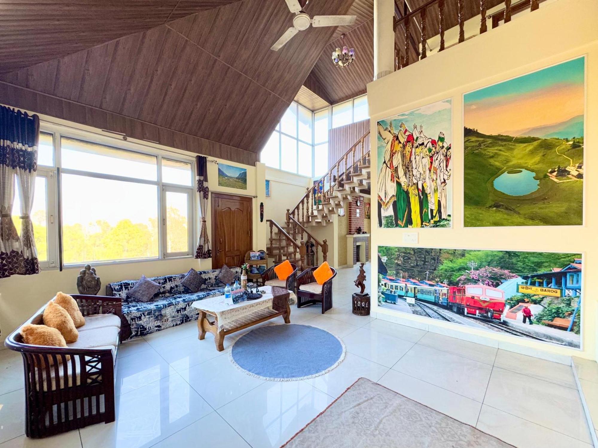 The Auriga 3Bhk Fully Entair Villa With Bonfire In Kasauli I Pvt Stay I Open Air Terrace I Kitchen Livingroom I Lawn Bonfire I Gaming Zone Экстерьер фото