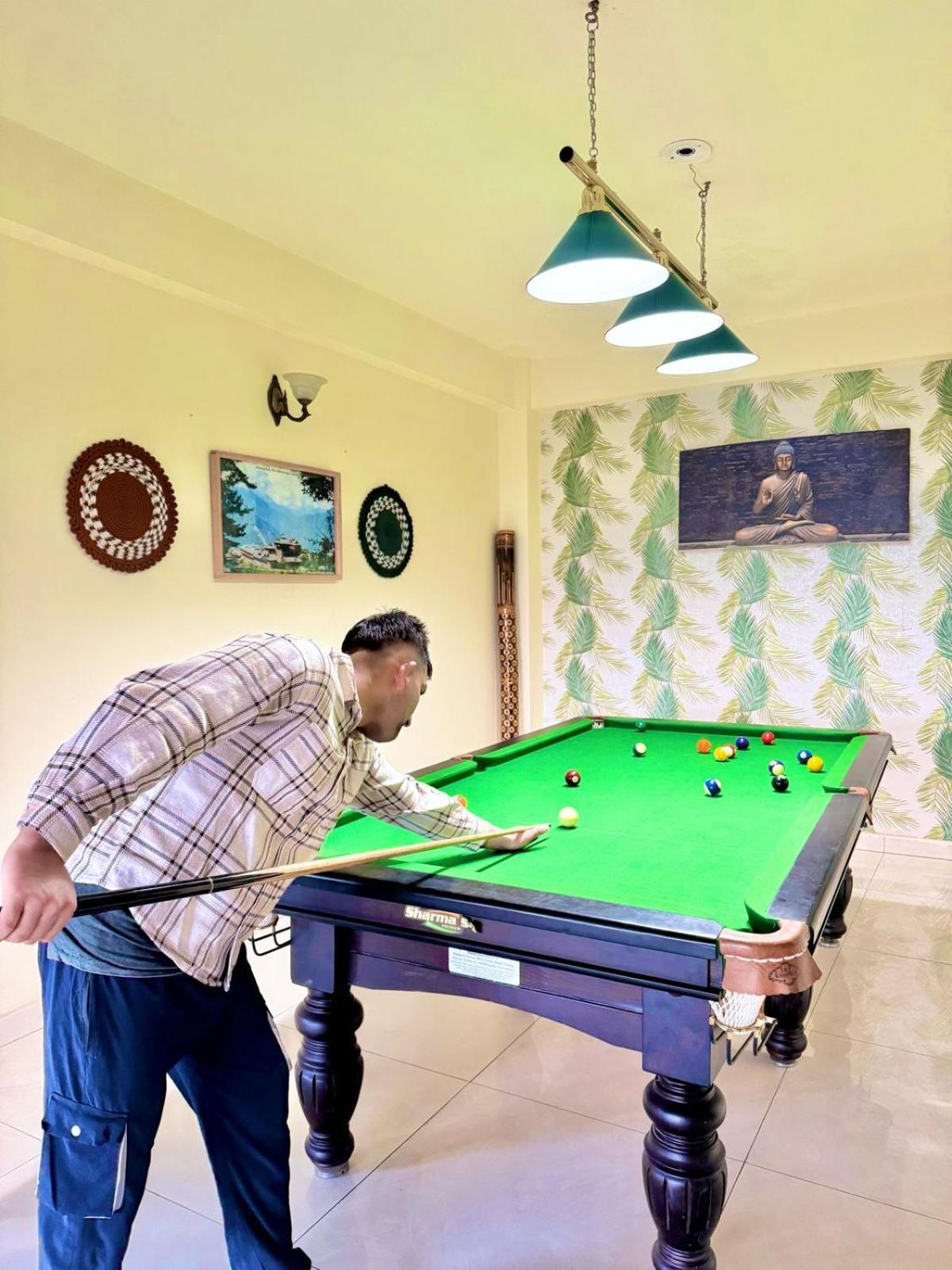 The Auriga 3Bhk Fully Entair Villa With Bonfire In Kasauli I Pvt Stay I Open Air Terrace I Kitchen Livingroom I Lawn Bonfire I Gaming Zone Экстерьер фото